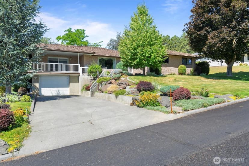 Property photo for 471 Statter Road, Ephrata