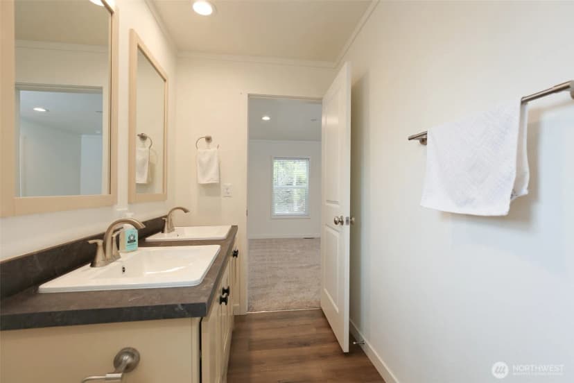 Property photo for 464 Sycamore Road, Coupeville photo 17