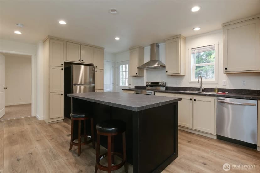 Property photo for 464 Sycamore Road, Coupeville photo 13