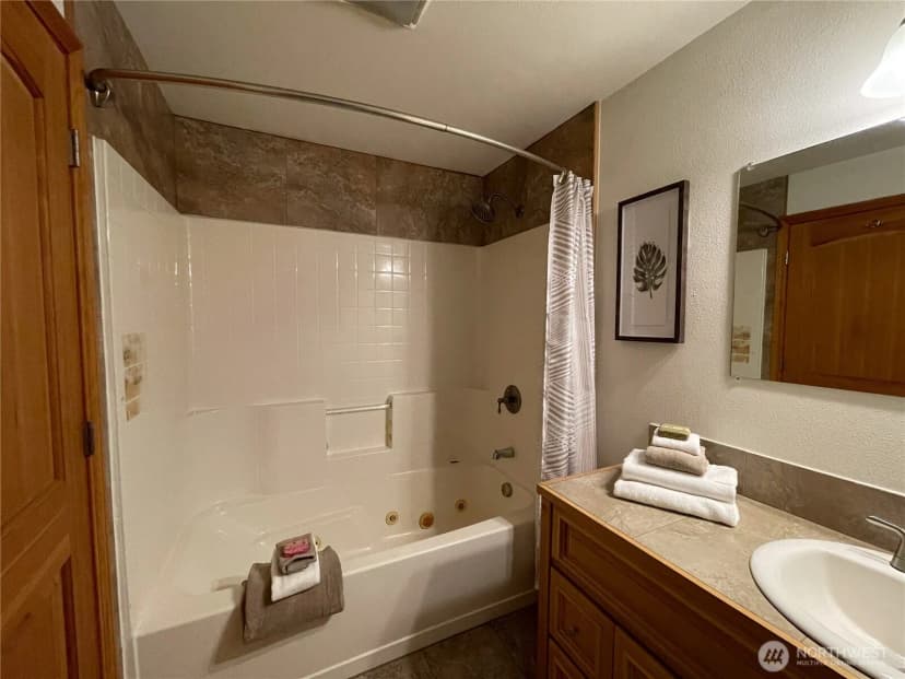 Property photo for 13240 Buchanan Lane, Mount Vernon photo 27
