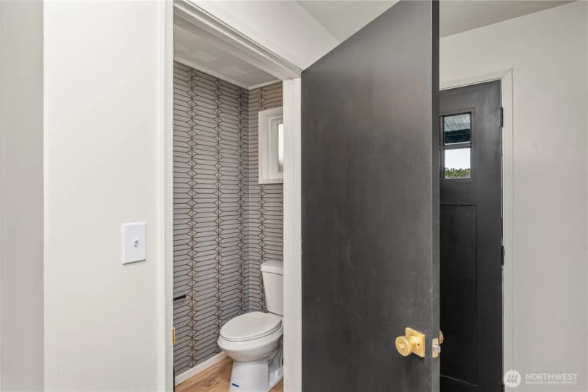 Property photo for 1309 W 5th Street, Aberdeen photo 28