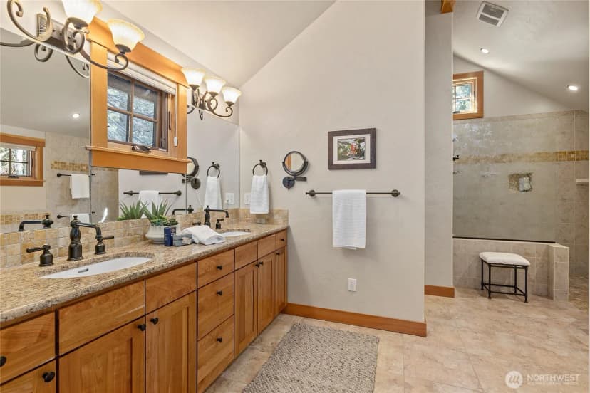 Property photo for 121 Hard Scrabble Lane, Cle Elum photo 13