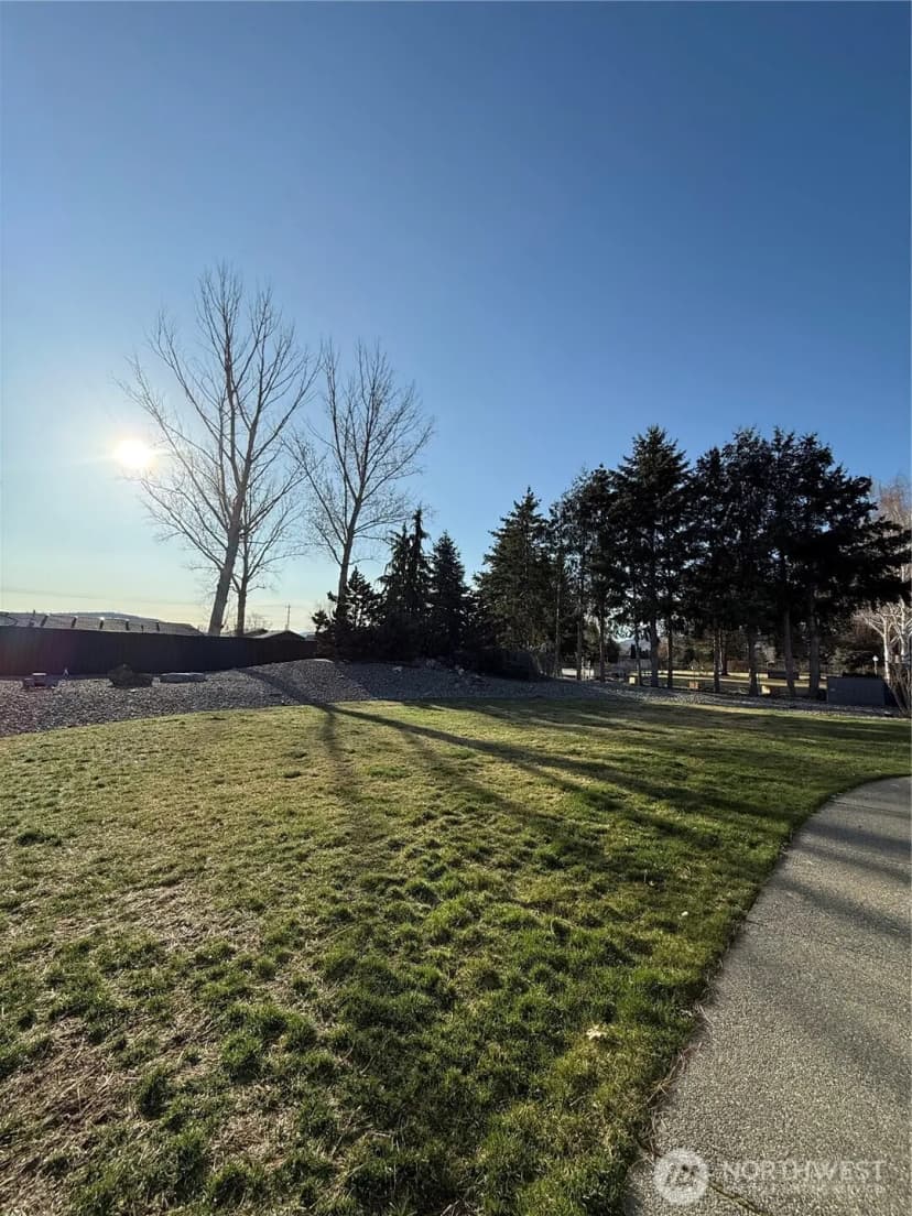 Property photo for 726 Kenwood Street, Omak photo 38