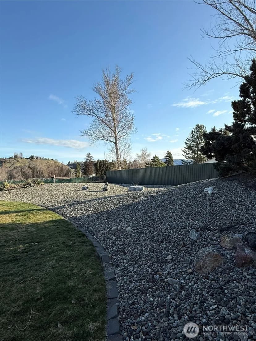 Property photo for 726 Kenwood Street, Omak photo 40