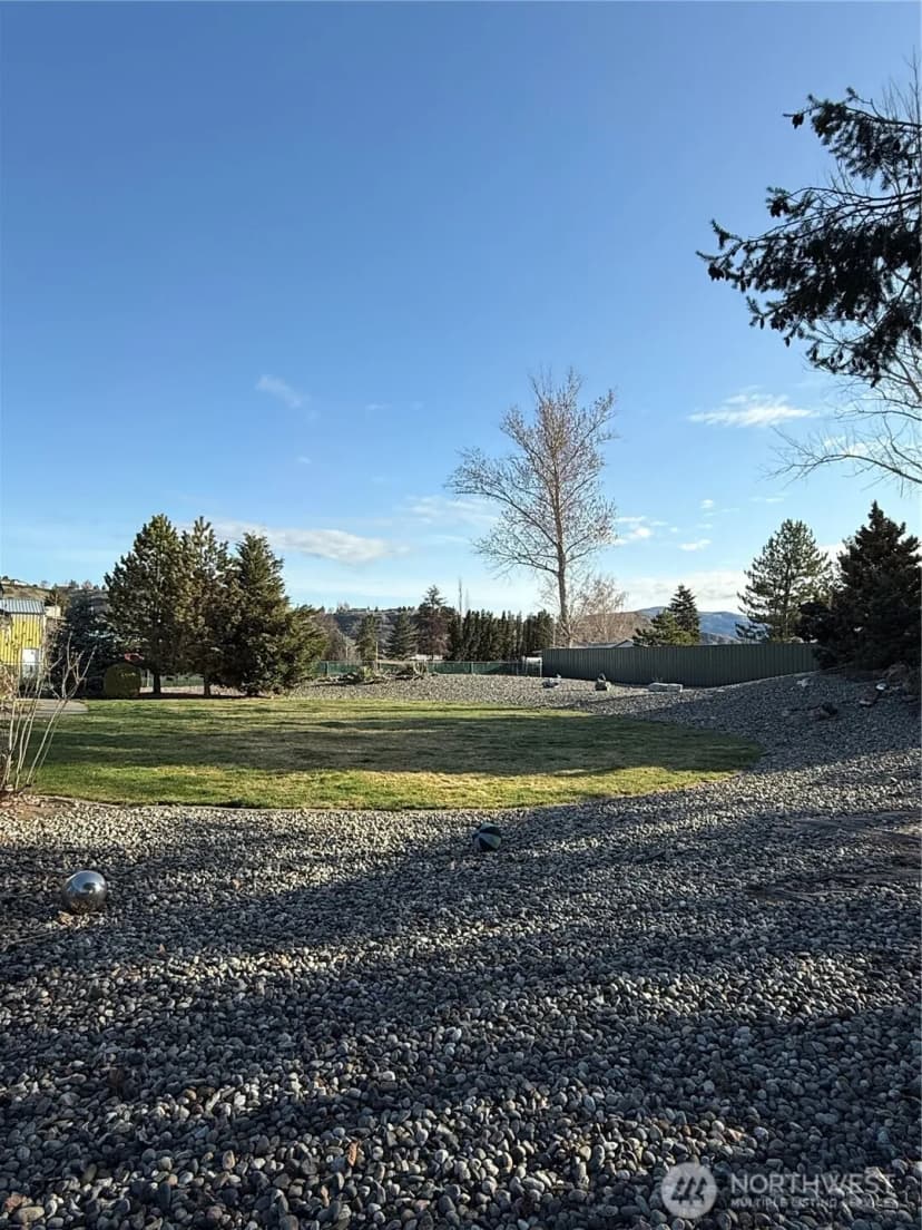 Property photo for 726 Kenwood Street, Omak photo 37