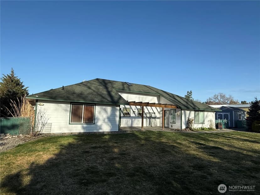 Property photo for 726 Kenwood Street, Omak photo 36