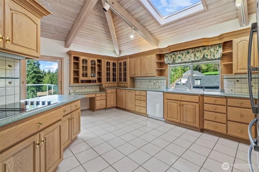 Property photo for 265 Sunset Drive, Longview photo 6