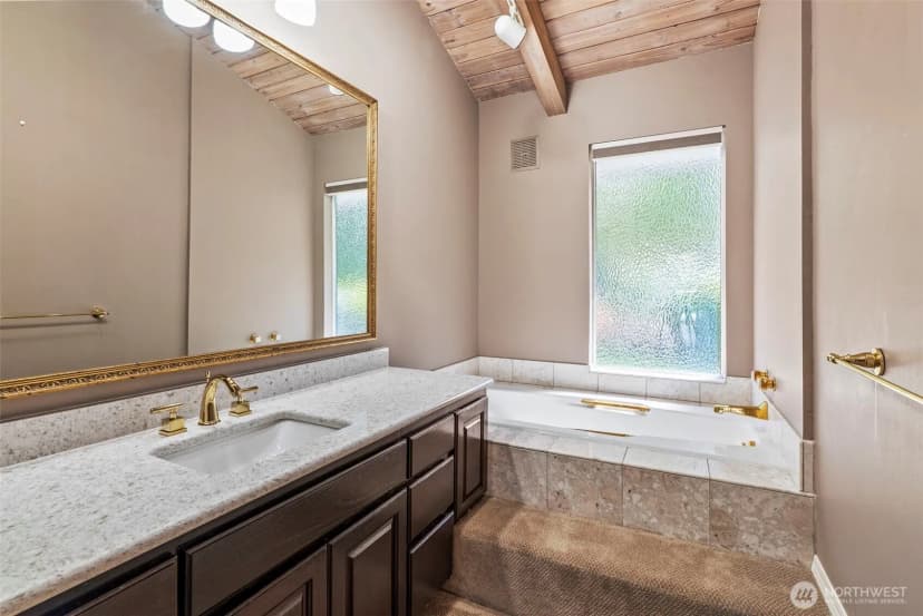 Property photo for 265 Sunset Drive, Longview photo 10