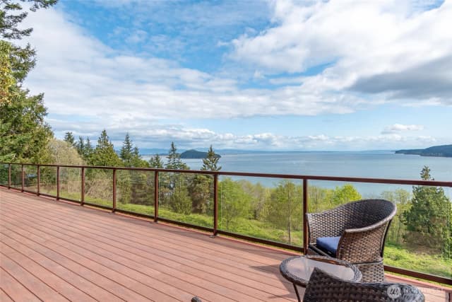 Property photo for 4420 Jones Road, Oak Harbor photo 5