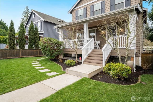 Property photo for 7709 17th Avenue Sw, Seattle photo 2