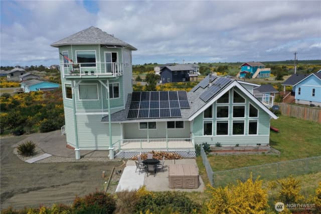 Property photo for 1412 Storm King Avenue, Ocean Shores