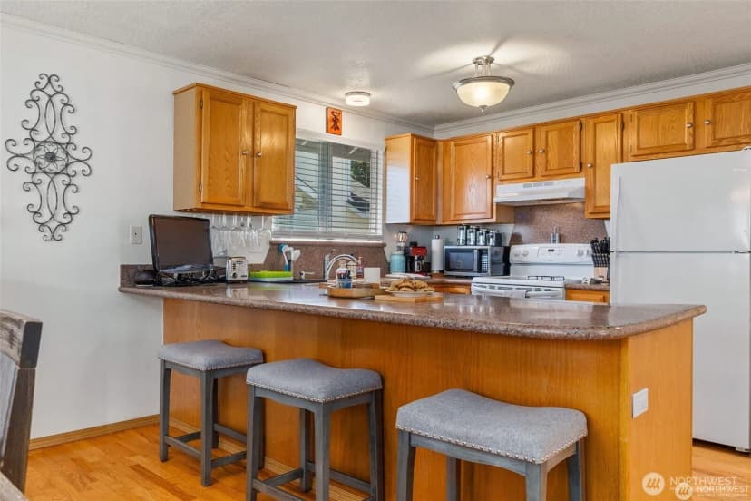 Property photo for 5614 Mount Saint Helens Street Se, Lacey photo 9