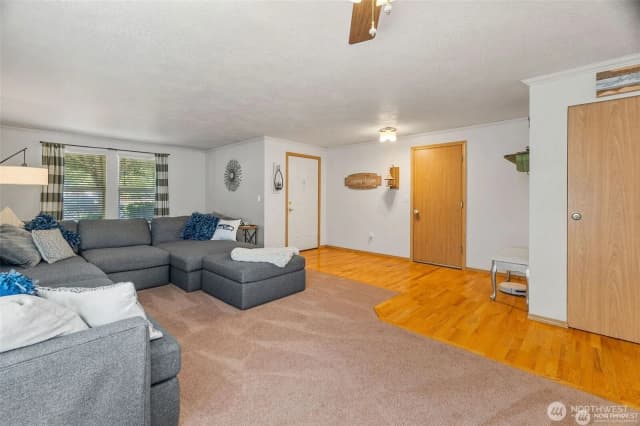Property photo for 5614 Mount Saint Helens Street Se, Lacey photo 4