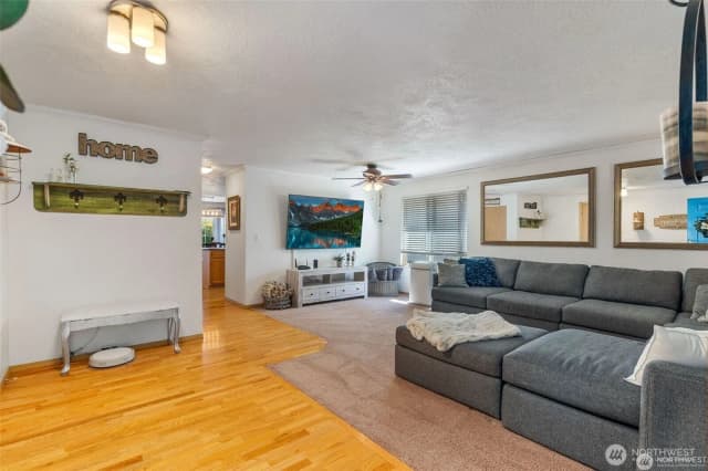 Property photo for 5614 Mount Saint Helens Street Se, Lacey photo 3