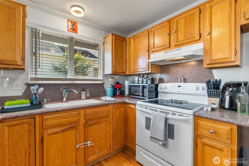 Property photo for 5614 Mount Saint Helens Street Se, Lacey photo 8