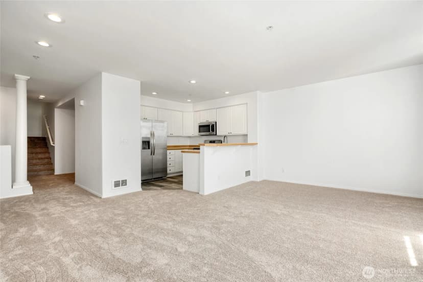 Property photo for 3990 129 Place Se #302, Bellevue photo 6
