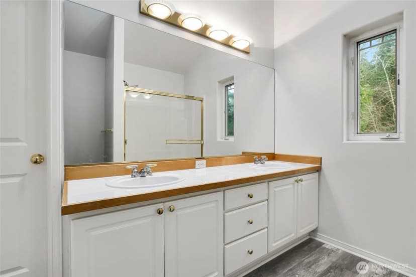 Property photo for 3990 129 Place Se #302, Bellevue photo 20