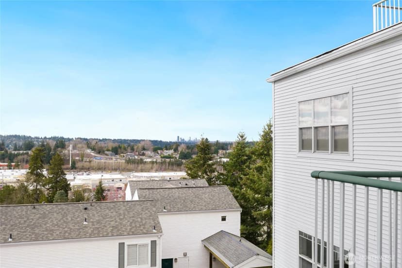 Property photo for 3990 129 Place Se #302, Bellevue photo 3