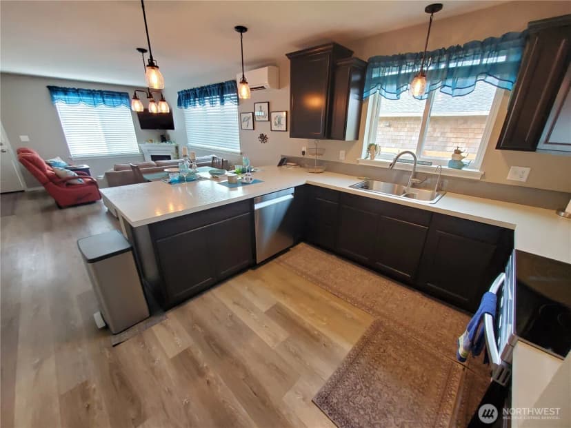 Property photo for 801 340th Place, Ocean Park photo 15