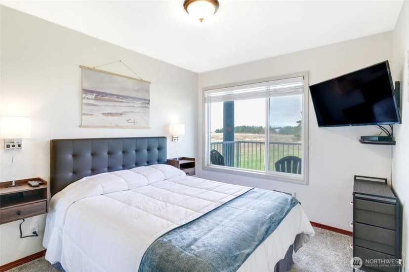 Property photo for 210 Nw 26th Street #115-16, Long Beach photo 18