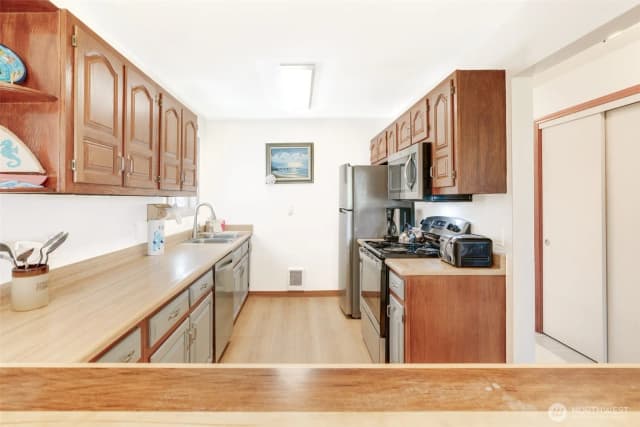 Property photo for 210 Nw 26th Street #115-16, Long Beach photo 3