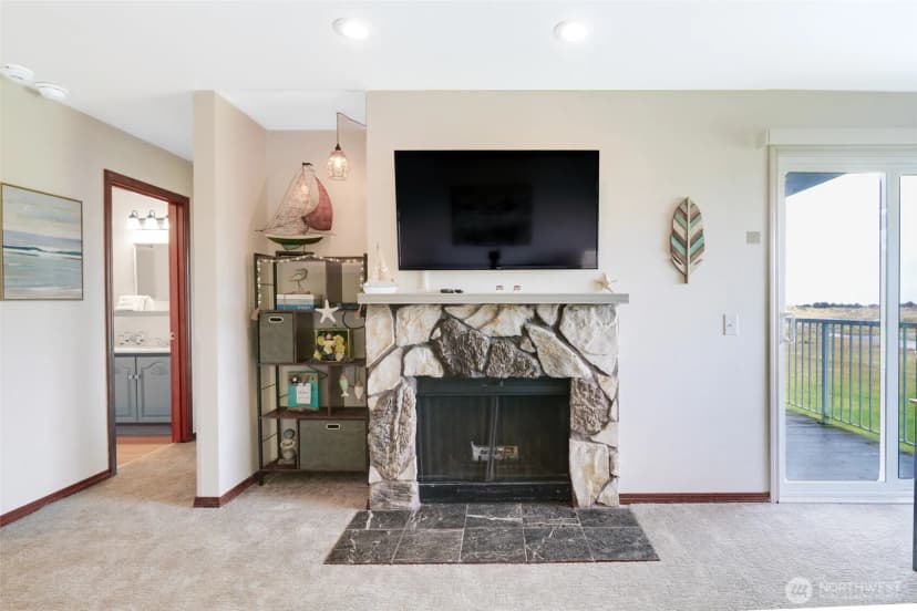 Property photo for 210 Nw 26th Street #115-16, Long Beach photo 15