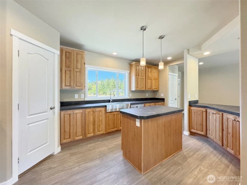 Property photo for 5 Butterfly Lane, Sequim photo 11