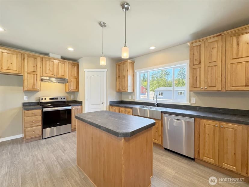 Property photo for 5 Butterfly Lane, Sequim photo 12