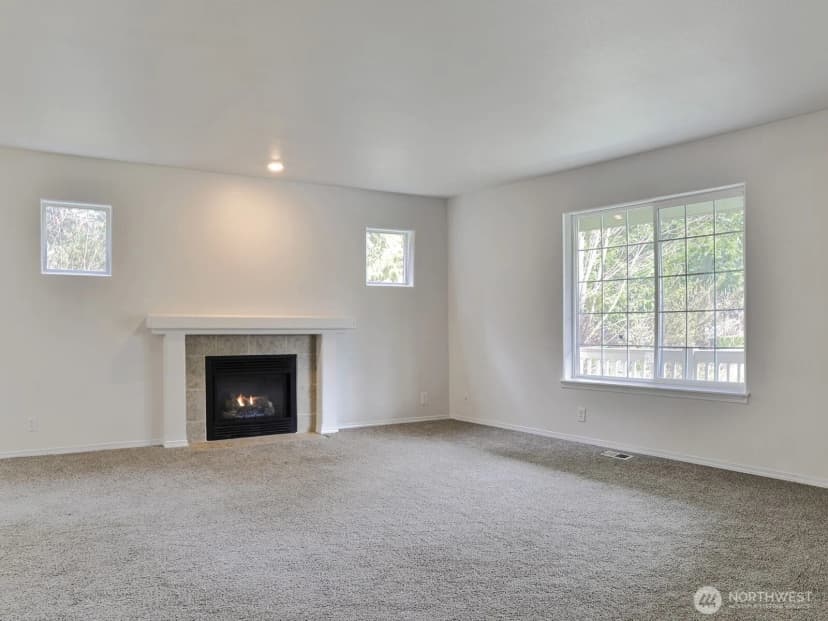 Property photo for 18314 Rampart Drive Se, Yelm photo 9