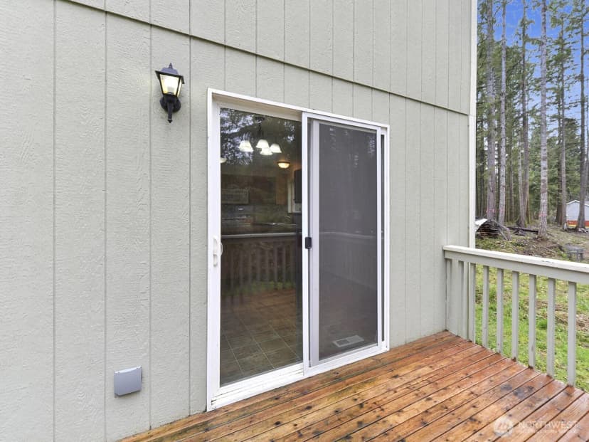 Property photo for 18314 Rampart Drive Se, Yelm photo 7