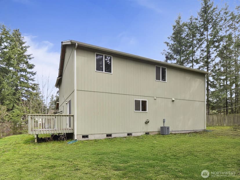 Property photo for 18314 Rampart Drive Se, Yelm photo 6