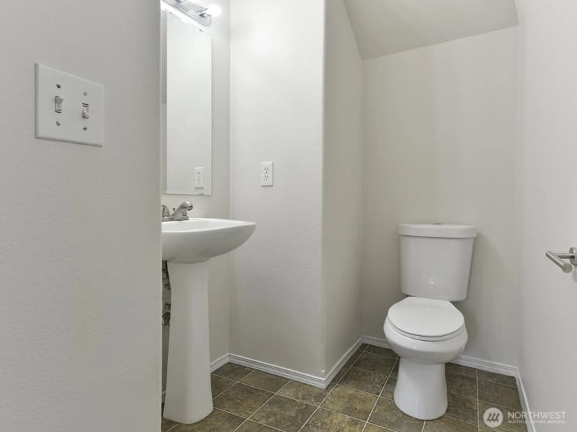 Property photo for 18314 Rampart Drive Se, Yelm photo 10