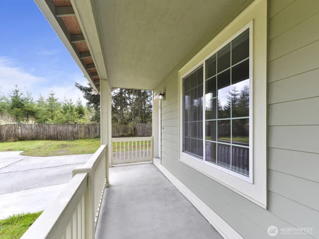 Property photo for 18314 Rampart Drive Se, Yelm photo 5