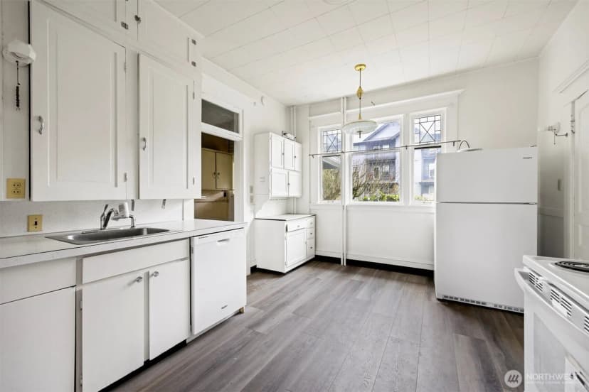 Property photo for 617 E Chestnut Street, Bellingham photo 16