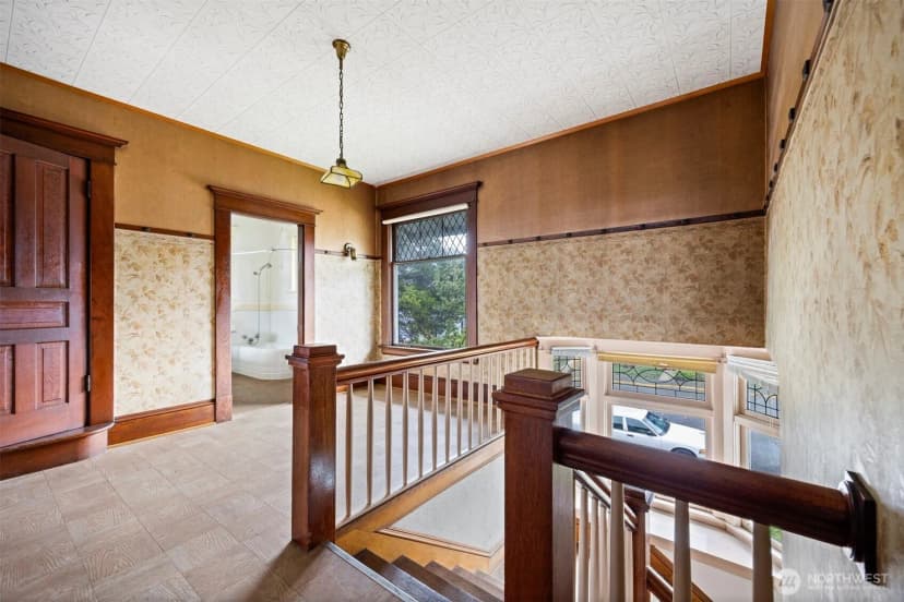 Property photo for 617 E Chestnut Street, Bellingham photo 18
