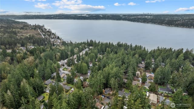 Property photo for 3575 Ne 209th Avenue, Sammamish photo 4