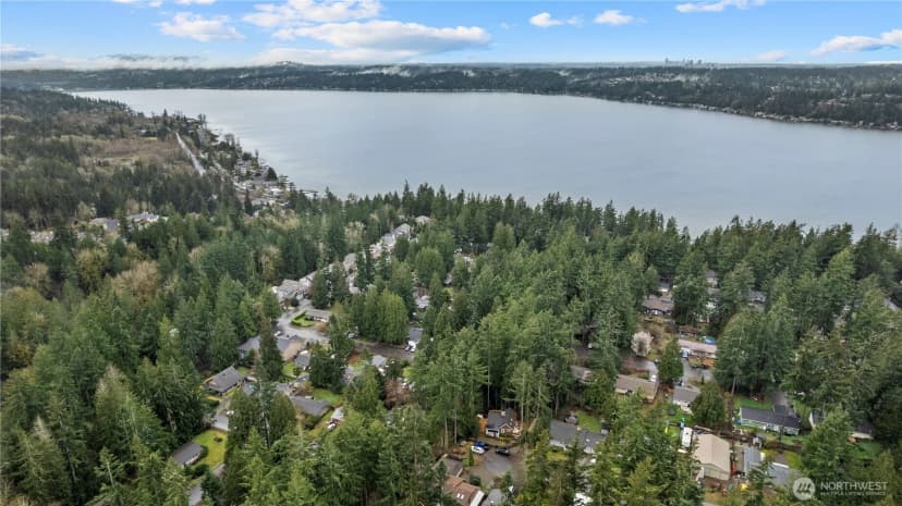 Property photo for 3575 Ne 209th Avenue, Sammamish photo 4