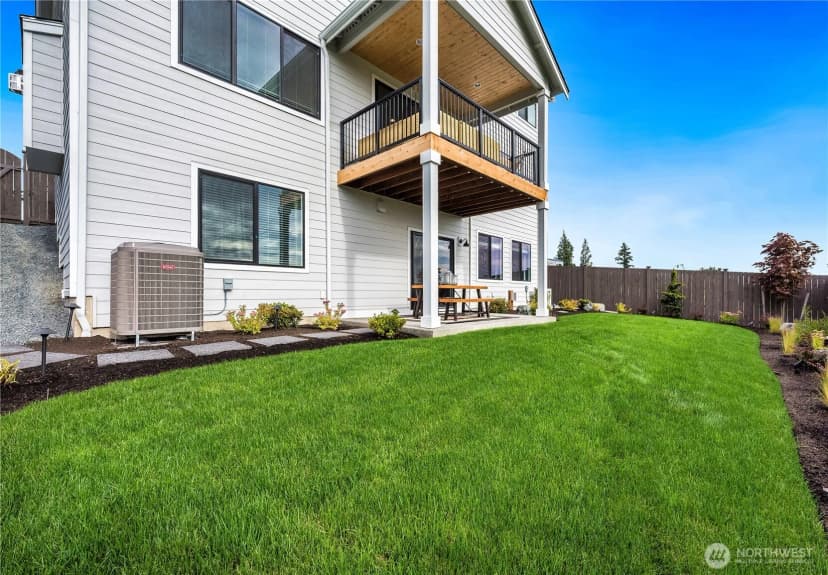 Property photo for 20227 125th Avenue Ne #sm2-08, Bothell photo 2