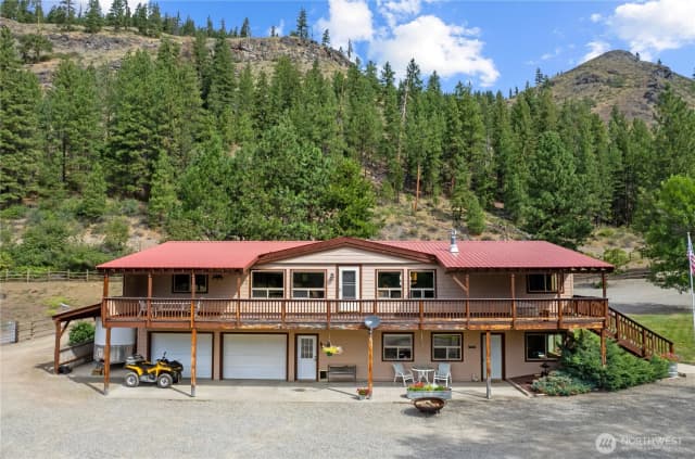 Property photo for 1027 Twisp River Road, Twisp photo 3