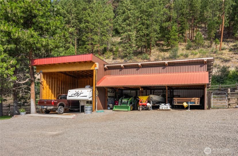 Property photo for 1027 Twisp River Road, Twisp photo 33
