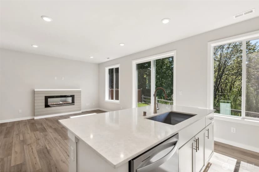 Property photo for 10914 43rd Avenue Se #84, Everett photo 10