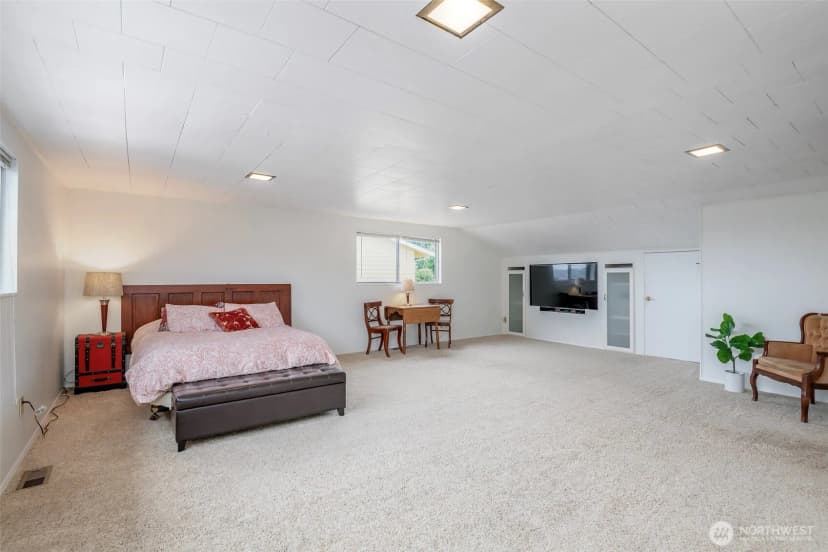 Property photo for 2302 126th Avenue Ct E, Edgewood photo 13