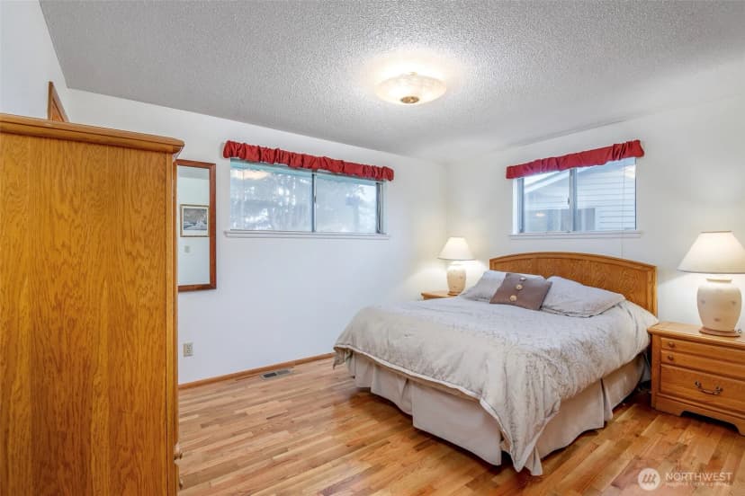 Property photo for 2302 126th Avenue Ct E, Edgewood photo 9