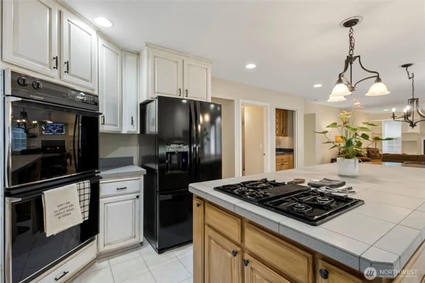 Property photo for 724 Greenoch Loop, Oak Harbor photo 10