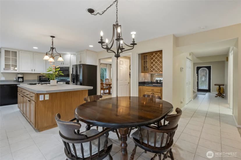 Property photo for 724 Greenoch Loop, Oak Harbor photo 12