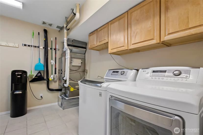 Property photo for 724 Greenoch Loop, Oak Harbor photo 18