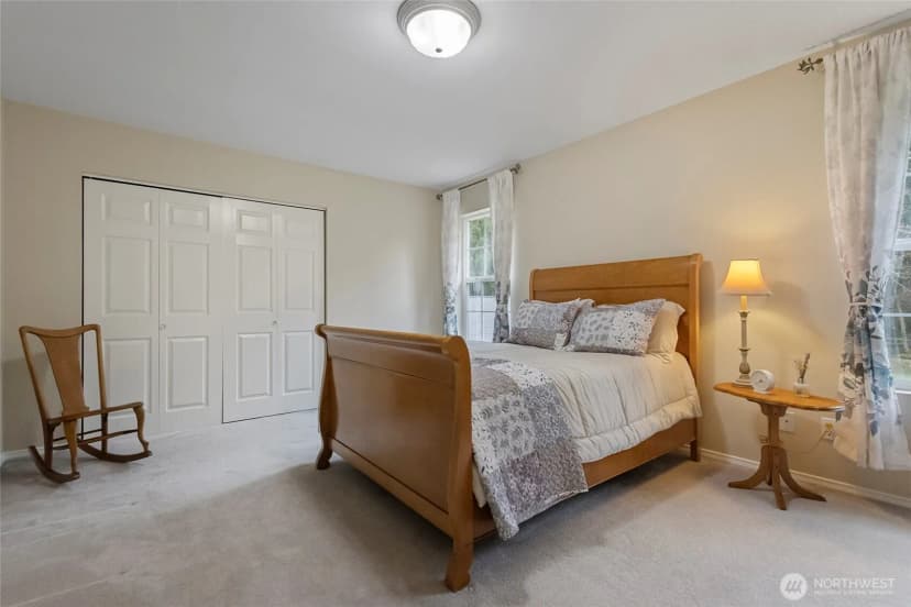 Property photo for 724 Greenoch Loop, Oak Harbor photo 30
