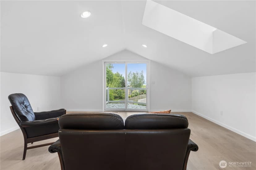 Property photo for 11404 239th Place Sw, Woodway photo 33