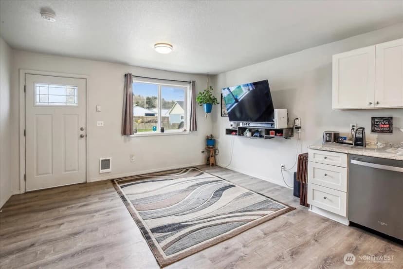 Property photo for 816 N Kelso Avenue, Kelso photo 11