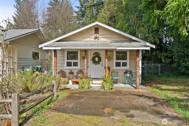 Property photo for 4606 15th Avenue Ne, Olympia photo 3